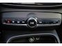 Volvo EX40 Extended Range Ultra 82 kWh - Panorama/schuifdak - IntelliSafe Assist & Surround - 360º Camera - Harman/Kardon audio - Verwarmde voorstoelen, stuur & achterbank - Parkeersensoren voor & achter - Elektr. bedienb. voorstoelen met geheugen links - Draadloze tel. lader - Warmtepomp - 20' LMV