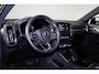 Volvo EX40 Extended Range Ultra 82 kWh - Panorama/schuifdak - IntelliSafe Assist & Surround - 360º Camera - Harman/Kardon audio - Verwarmde voorstoelen, stuur & achterbank - Parkeersensoren voor & achter - Elektr. bedienb. voorstoelen met geheugen links - Draadloze tel. lader - Warmtepomp - 20' LMV