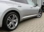 Volkswagen Arteon Shooting Brake 1.4 TSI eHybrid R-Line Business+ | SOH 92,5% | ACC | Stoel/Stuurverwarming | Apple Carplay | Half Elek. Stoelen met massage | Pano | Sfeerverlichting | Achteruitrijcamera |