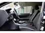 Volkswagen Polo 1.0 TSI 95PK Highline Automaat | Navigatie | Trekhaak | Stoelvewarming