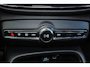 Volvo EX40 Extended Range Ultra 82 kWh - Panorama/schuifdak - IntelliSafe Assist & Surround - 360º Camera - Harman/Kardon audio - Verwarmde voorstoelen, stuur & achterbank - Parkeersensoren voor & achter - Elektr. bedienb. voorstoelen met geheugen links - Draadloze tel. lader - Warmtepomp - Extra getint glas - Inklapbare trekhaak - 19' LMV