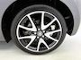 Toyota Yaris 1.5 Hybrid Executive + | BTW voertuig | JBL | Head-Up | Dodehoek detectie | Stoel+stuurverwarming | Parkeersensoren voor+achter | Navigatie | Apple CarPlay/Android Auto |