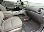 Hyundai Kona Electric EV Fashion 64 kWh | Zeer nette auto | 97,6 % SOH | Navigatie | Head-up display | Achteruitrijcamera | Hoge zit |