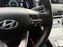 Hyundai Kona Electric EV Fashion 64 kWh | Zeer nette auto | 97,6 % SOH | Navigatie | Head-up display | Achteruitrijcamera | Hoge zit |