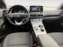 Hyundai Kona Electric EV Fashion 64 kWh | Zeer nette auto | 97,6 % SOH | Navigatie | Head-up display | Achteruitrijcamera | Hoge zit |