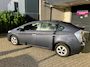Toyota Prius 1.8 Plug-in Dynamic Business / LEDER / HUD / ALU VELGEN / APK OK / CLIMA / APK 2027
