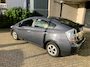 Toyota Prius 1.8 Plug-in Dynamic Business / LEDER / HUD / ALU VELGEN / APK OK / CLIMA / APK 2027