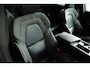 Volvo XC60 2.0 T8 Plug-in AWD Plus Dark | Pano | Memory | El.haak | 21” | Keyless | CarPlay | Stuur/Stoelverwarming