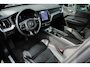 Volvo XC60 2.0 T8 Plug-in AWD Plus Dark | Pano | Memory | El.haak | 21” | Keyless | CarPlay | Stuur/Stoelverwarming
