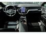 Volvo XC60 2.0 T8 Plug-in AWD Plus Dark | Pano | Memory | El.haak | 21” | Keyless | CarPlay | Stuur/Stoelverwarming