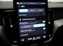 Volvo XC60 2.0 T6 Plug-in hybrid AWD Plus Dark | Trekhaak | Panodak | Dode Hoek | 360 Camera | Harman Kardon | Head Up | Elk. Klep | Prijs Rijklaar!!