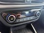 Hyundai i10 1.0 Premium | Navigatie| Parkeer sensoren| Camera| Cruise Controle| Metallic lak| Dealer onderhouden| Climate Controle