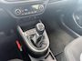 Hyundai i10 1.0 Premium | Navigatie| Parkeer sensoren| Camera| Cruise Controle| Metallic lak| Dealer onderhouden| Climate Controle