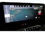 Fiat 500e La Prima 42 kWh 3+1 Panorama Dak | Adaptieve Cruise | Parkeersensoren Voor + Achter | Camera | 17" Lichtmetaal | Achteruitrijcamera | Airco (automatisch) | Apple Carplay/Android Auto|telefoonintegratie premium