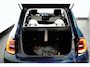 Fiat 500e La Prima 42 kWh 3+1 Panorama Dak | Adaptieve Cruise | Parkeersensoren Voor + Achter | Camera | 17" Lichtmetaal | Achteruitrijcamera | Airco (automatisch) | Apple Carplay/Android Auto|telefoonintegratie premium