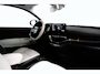 Fiat 500e La Prima 42 kWh 3+1 Panorama Dak | Adaptieve Cruise | Parkeersensoren Voor + Achter | Camera | 17" Lichtmetaal | Achteruitrijcamera | Airco (automatisch) | Apple Carplay/Android Auto|telefoonintegratie premium