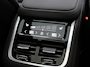 Volvo XC90 T8 455PK Plug-in hybrid AWD Ultra Dark / Bowers & Wilkins / Luchtvering / Gelamineerd Glas / Nappa Leder Met Ventilatie / 21" / Panoramisch Dak / Trekhaak /