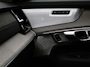 Volvo XC90 T8 455PK Plug-in hybrid AWD Ultra Dark / Bowers & Wilkins / Luchtvering / Gelamineerd Glas / Nappa Leder Met Ventilatie / 21" / Panoramisch Dak / Trekhaak /