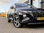 Hyundai Tucson 1.6 T-GDI HEV Premium / Automaat / NL-Auto / Vol-Leder / Adaptieve Cruise-Control / Stoelverwarming V+A / Stoelverkoeling / Stuurverwarming / Elektr.-Verstelbare Stoelen met Geheugen / Elektr.-Achterklep / Apple-Carplay & Android-Auto / Dodehoek-Detectie / Draadloze-Telefoonlader / Keyless / LED / Adaptieve-Koplampen / DAB Radio-Bluetooth / Navi / Flippers / PDC V+A met Rondom-Camerazicht / 19'' LMV / ENZ.
