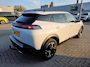 Peugeot 2008 1.2 PureTech 130 Allure Camera Rondom | Trekhaak | Carplay | 17" Lichtmetaal | LED | Leder/Stof | Digitaal Dashboard | Achteruitrijcamera | Airco (automatisch) | Apple Carplay/Android Auto|telefoonintegratie premium