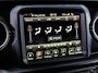 Jeep Wrangler Unlimited 4xe 380 Sahara | Leder | Cruise Control | Sky roof | Camera | Stoel + stuurverwarming | Navigatie | 18 '' |