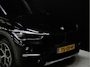 BMW X1 sDrive20i Orange Edition II M Sport [STOELVERWARMING, CRUISE CONTROL, PDC V+A, ELEKTRISCHE STOELEN, HEAD UP DISPLAY, CLIMATE CONTROL, LEDER M STUUR, LEDER STOELEN, ELEKTRISCHE ACHTERKLEP, BLUETOOTH, RADIO, NIEUWSTAAT]
