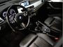 BMW X1 sDrive20i Orange Edition II M Sport [STOELVERWARMING, CRUISE CONTROL, PDC V+A, ELEKTRISCHE STOELEN, HEAD UP DISPLAY, CLIMATE CONTROL, LEDER M STUUR, LEDER STOELEN, ELEKTRISCHE ACHTERKLEP, BLUETOOTH, RADIO, NIEUWSTAAT]