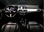 BMW X1 sDrive20i Orange Edition II M Sport [STOELVERWARMING, CRUISE CONTROL, PDC V+A, ELEKTRISCHE STOELEN, HEAD UP DISPLAY, CLIMATE CONTROL, LEDER M STUUR, LEDER STOELEN, ELEKTRISCHE ACHTERKLEP, BLUETOOTH, RADIO, NIEUWSTAAT]