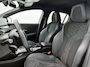 Peugeot e-208 136pk EV GT Pack 50 kWh Automaat | 1ste Eigenaar | Navigatie | Climate Control | Stoelverwarming | Adaptieve Cruise Control | 17" LMV | Keyless Entry/Start | Dodehoekdetectie | LED | Apple Carplay/Android Auto |