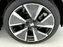 Peugeot e-208 136pk EV GT Pack 50 kWh Automaat | 1ste Eigenaar | Navigatie | Climate Control | Stoelverwarming | Adaptieve Cruise Control | 17" LMV | Keyless Entry/Start | Dodehoekdetectie | LED | Apple Carplay/Android Auto |