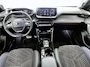 Peugeot e-2008 156pk EV GT Avantage 54 kWh Automaat | Tot 8 Jaar Garantie | 403km WLTP Actieradius | Navigatie | Camera Voor+ Achter | Leder/Alcantara | Stoel elektrisch+verwarmd+massage | Full Led koplampen | Parkeersensoren v+a | Keyless | Adaptieve Cruise Control | Dodehoekdetectie | Apple Carplay / Android Auto | Donker getint glas | 17" lichtmetalen velgen |