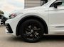 Volkswagen Tiguan EHybrid R-Line Business+ | Pano | IQ.LIGHT Matrix LED | 360° Camera | Elektrische Trekhaak | BTW-auto