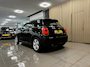MINI Cooper 3-Deurs 1.5 Business * Dealer onderhouden / Navigatie / Cruise control / NL Auto *