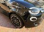Fiat 500e La Prima 42 kWh | SOH 94,5% | RIJKLAARPRIJS | Panoramadak | 360° Camera | Adaptive Cruise | Ivoor Leder