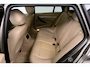 BMW 3-Serie 320i Luxury (PANORAMADAK, HEAD-UP, DEALER ONDERHOUDEN, MEMORY SEATS, 360 CAMERA)