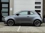 Fiat 500C La Prima 42 kWh Automaat Cabriolet | Incl BTW | 120 PK | Apple CarPlay | Achteruitrijd Camera | Navigatie | 17" LM Velgen | Leder Int | LED | 1e Eigenaar!