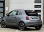 Fiat 500C La Prima 42 kWh Automaat Cabriolet | Incl BTW | 120 PK | Apple CarPlay | Achteruitrijd Camera | Navigatie | 17" LM Velgen | Leder Int | LED | 1e Eigenaar!