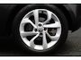 Opel Corsa 1.0 Turbo Edition/ 16'' LMV/ Camera/ PDC V+A/ DAB+/ Media-Scherm/ Bluetooth/ Cruise/ Airco/ Elek. pakket/ Isofix/ Multi. LEDER. Stuur/ Mistl./ Chroom/ Dagrijverl.