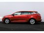 Renault Megane Estate 1.2 TCe Limited/ Trekhaak/ Apple + Android/ DAB+/ 16'' LMV/ Keyless/ Navi/ Clima/ Cruise/ Elek. pakket/ Isofix/ Bluetooth/ Armsteun/ Multi. LEDER. Stuur/ Mistl./ PDC/ Chroom/ Extra getint glas/ Dakrails.