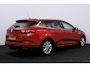 Renault Megane Estate 1.2 TCe Limited/ Trekhaak/ Apple + Android/ DAB+/ 16'' LMV/ Keyless/ Navi/ Clima/ Cruise/ Elek. pakket/ Isofix/ Bluetooth/ Armsteun/ Multi. LEDER. Stuur/ Mistl./ PDC/ Chroom/ Extra getint glas/ Dakrails.