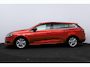 Renault Megane Estate 1.2 TCe Limited/ Trekhaak/ Apple + Android/ DAB+/ 16'' LMV/ Keyless/ Navi/ Clima/ Cruise/ Elek. pakket/ Isofix/ Bluetooth/ Armsteun/ Multi. LEDER. Stuur/ Mistl./ PDC/ Chroom/ Extra getint glas/ Dakrails.