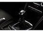 Renault Megane Estate 1.2 TCe Limited/ Trekhaak/ Apple + Android/ DAB+/ 16'' LMV/ Keyless/ Navi/ Clima/ Cruise/ Elek. pakket/ Isofix/ Bluetooth/ Armsteun/ Multi. LEDER. Stuur/ Mistl./ PDC/ Chroom/ Extra getint glas/ Dakrails.