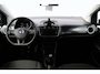 Volkswagen Up! 1.0 BMT move up!/ Facelift!/ 5-Drs/ Maps + More/ DAB+/ Airco/ C.V. Afstand/ Elek. pakket/ Isofix/ Bluetooth/ Regensensor/ LED Dagrijverl./ Getint glas/ Metallic lak.