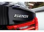 BMW 5-Serie Touring 520i M-Sport|Pano|HUD|Trekhaak|HiFI|DAB|Flippers