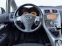 Toyota Auris 1.6-16V 5drs - clima - parkeersensoren - clima - NAP - navi - isofix - goed onderhouden - Lm velgen - cruise control