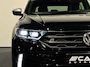 Volkswagen T-Roc 2.0 TSI 4Motion R 300PK DSG AKRAPOVIC VIRTUAL SFEERVER. ACC ASSIST KEYLESS IQ NAP GARANTIE APK