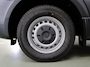 Mercedes-Benz Sprinter 319 CDI L2 H2 Select | Distronic | Led verlichting | Smartphone integratie pakket | 270° Deuren | 3500 KG Trekgewicht |