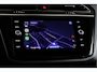 Volkswagen Tiguan 1.4 TSI eHybrid R-Line Business+ | S/K- Panodak | Dig. Cockpit | Adapt. Cockpit | Stoelverw. | PDC | Camera | NAV + App. Connect | ECC | Afn. Trekhaak | Elek. Klep | LM  19" |