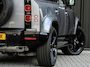 Land Rover Defender 110 2.0 P400e 110 X-Dynamic HSE | Panoramadak | NL-Auto | Dealeronderhouden | Meridian Sound | HUD | 360 Camera | Luchtvering | Stoelverwarming + Ventilatie  | Memory Seats | Trekhaak | Koelbox | Ambiance Interieur |