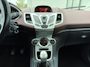 Ford Fiesta 1.25i Titanium 5-Deurs 82 PK. Zuinige en zeer fijn rijdende auto !!! Alle keuringen toegestaan !! Distributieriem en waterpomp vervangen bij 93.000 KM !